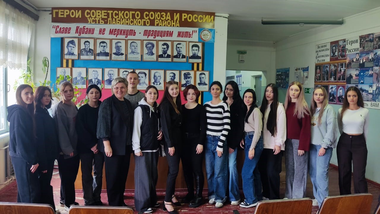 На экскурсию – в архив