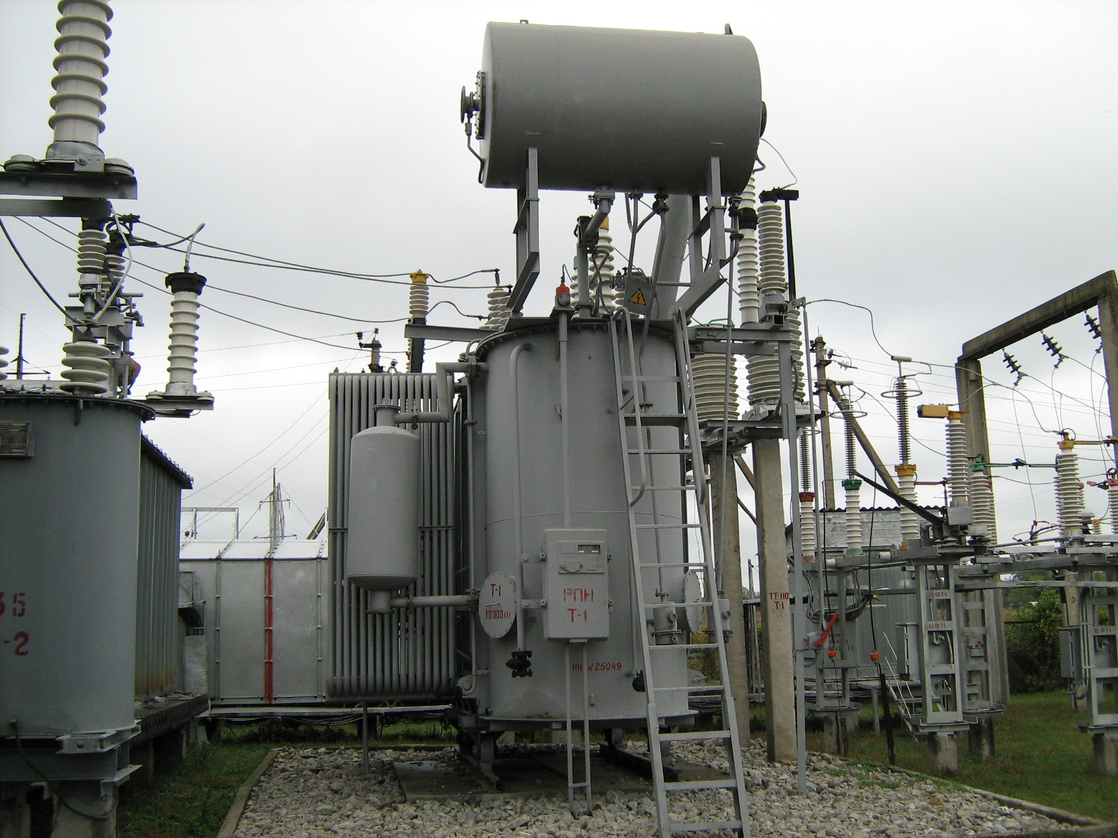 Специалисты электрических сетей отремонтируют 27 крупных подстанций Кубани