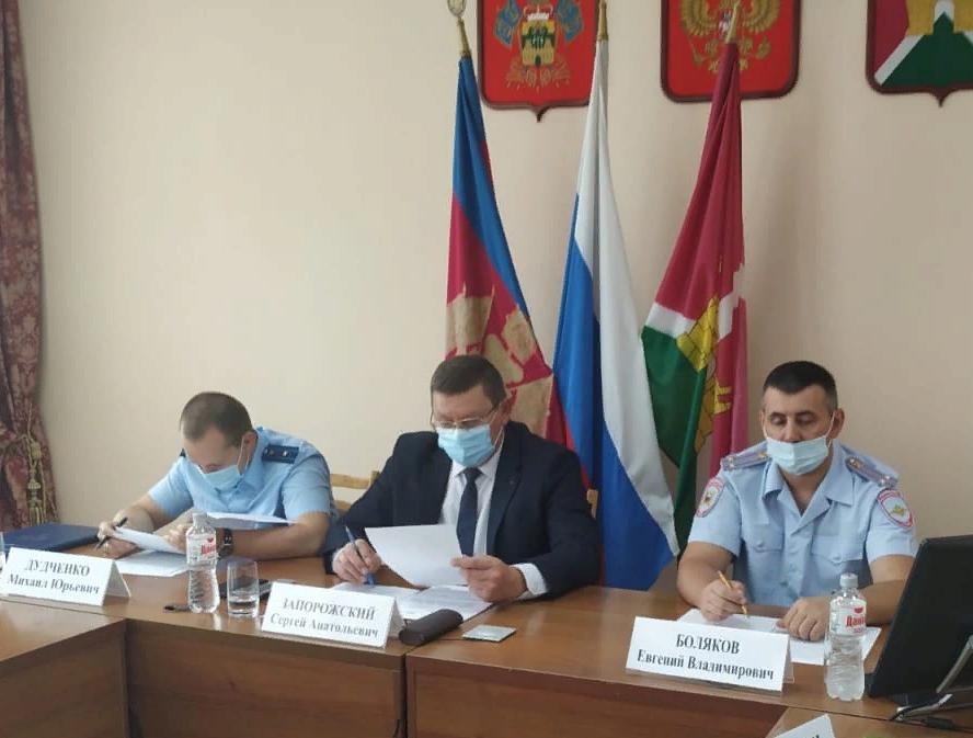  В Усть-Лабинском районе прошло селекторное заседание координационного  совета