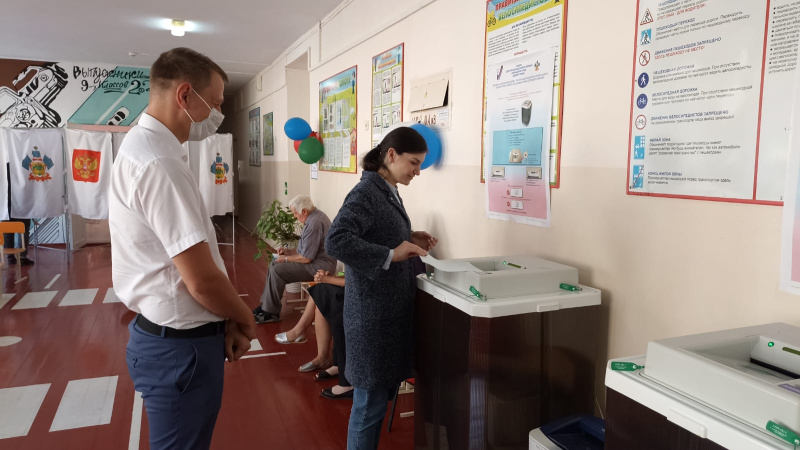 На трех избирательных участках используется комплекс обработки избирательных бюллетеней