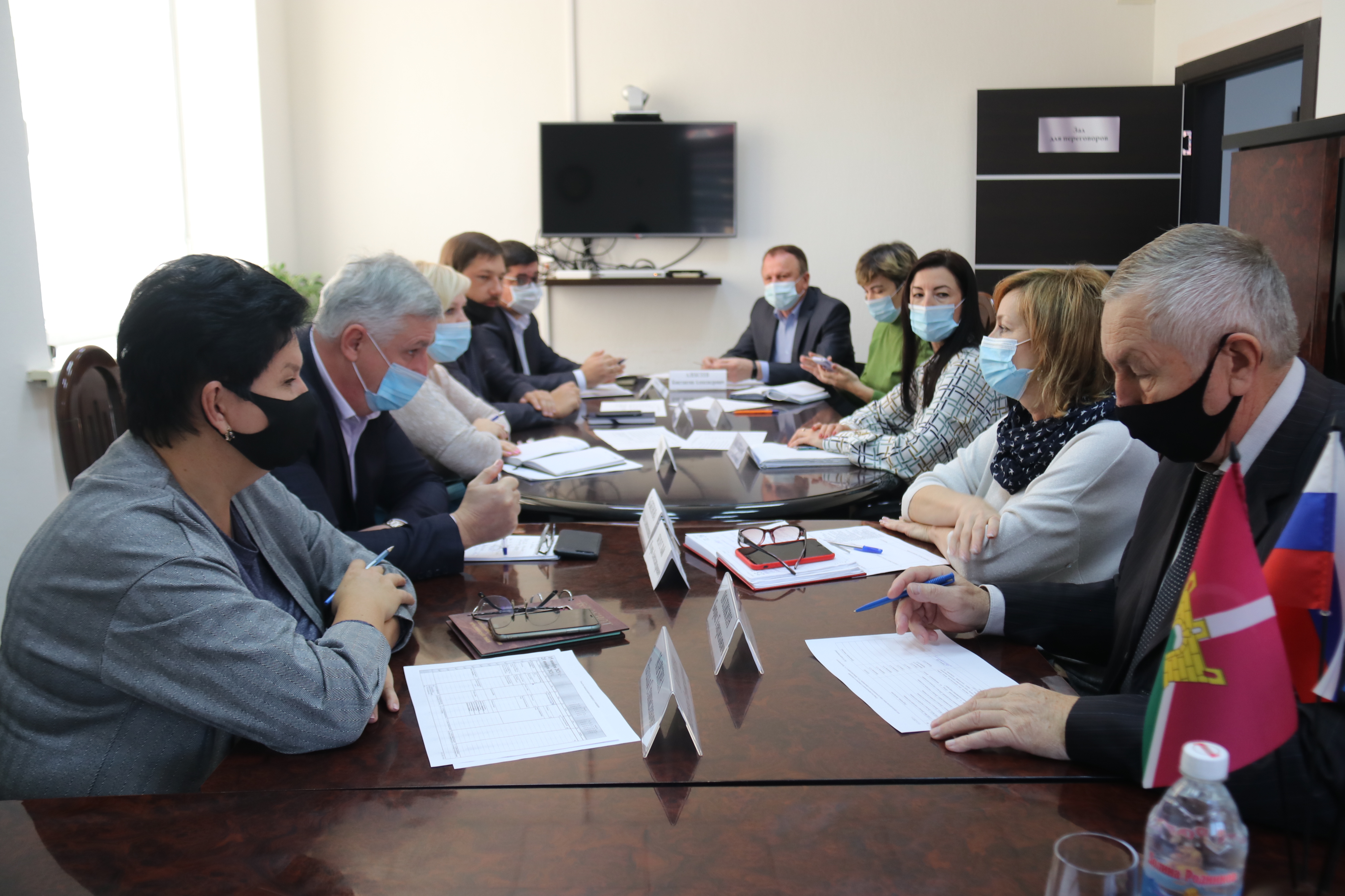 Состоялось еженедельное совещание под председательством главы Усть-Лабинского района