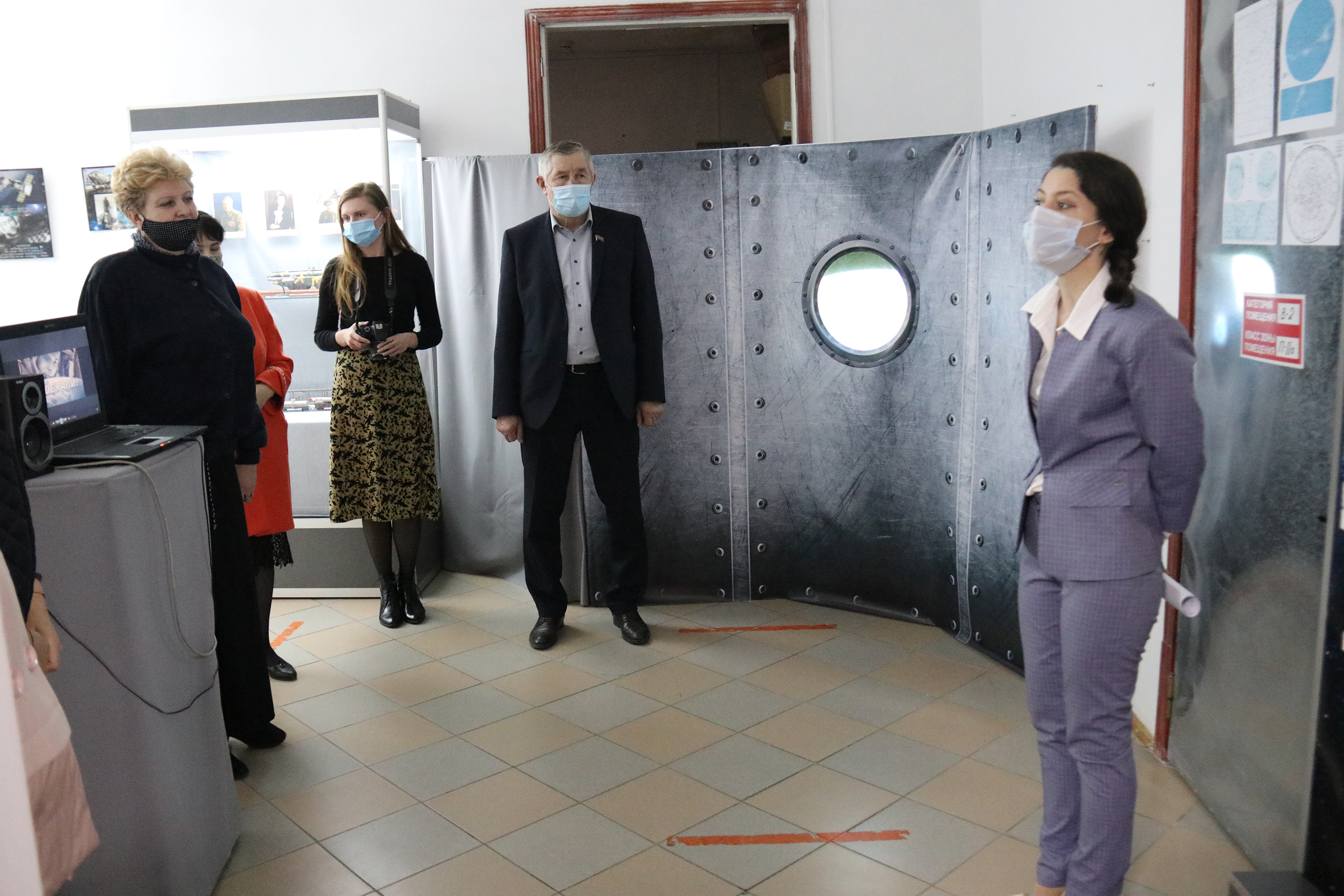 В Усть-Лабинском районе открыли «космическую» выставку 