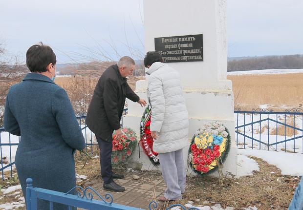 Борис Поликин почтил память жертв фашизма