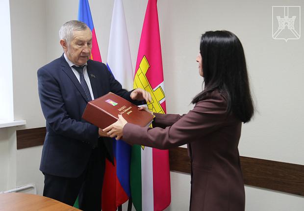 Совету Усть-Лабинского района был передан проект бюджета