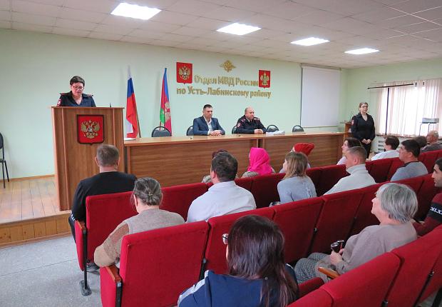 В Краснодарском крае состоялось вручение паспортов гражданам новых регионов Российской Федерации