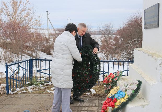 Борис Поликин почтил память жертв фашизма