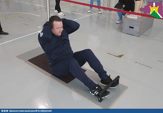 Сотрудники спортивной школы «Кубань» и Отдела по физической культуре и спорту сдали нормативы ГТО.