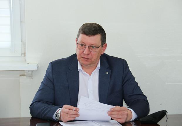 Сергей Запорожский обсудил вопросы строительства и ремонта соцобъектов