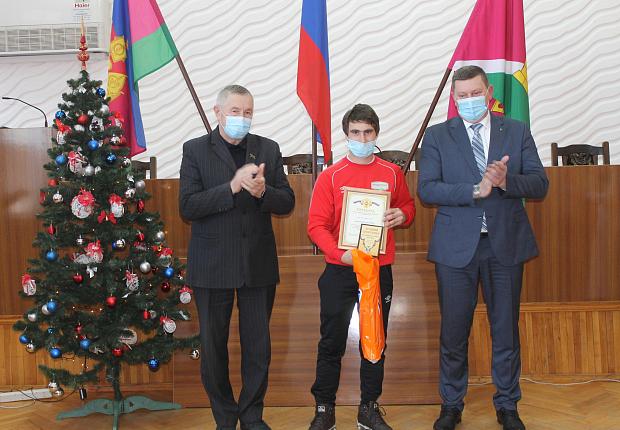 В Усть-Лабинском районе наградили лучших спортсменов