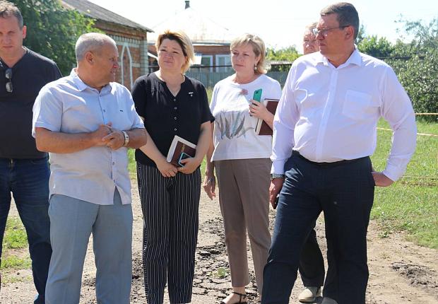 Глава района с рабочим визитом посетил Некрасовское сельское поселение