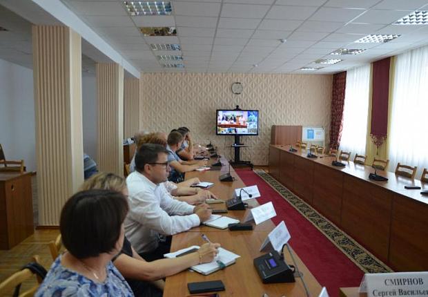 Сельскохозяйственники Усть-Лабинского района приняли участие в селекторном совещании