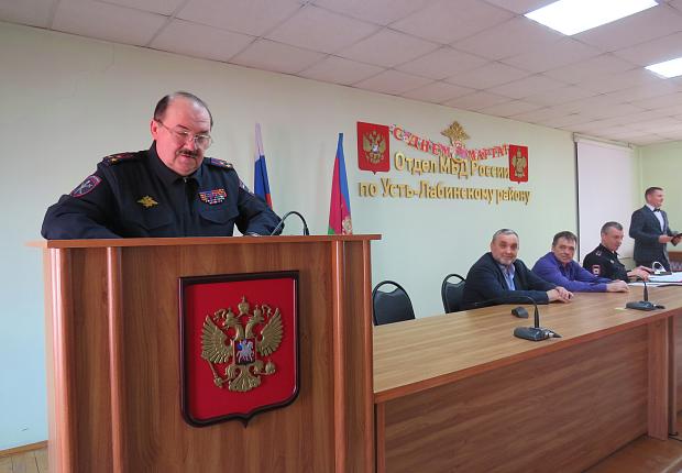 Руководство Отдела и Общественный совет при Отделе поздравили женщин-полицейских с 8 марта
