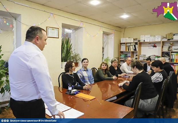 Вступление в должность главы Суворовского поселения Антонец Александра Сергеевича