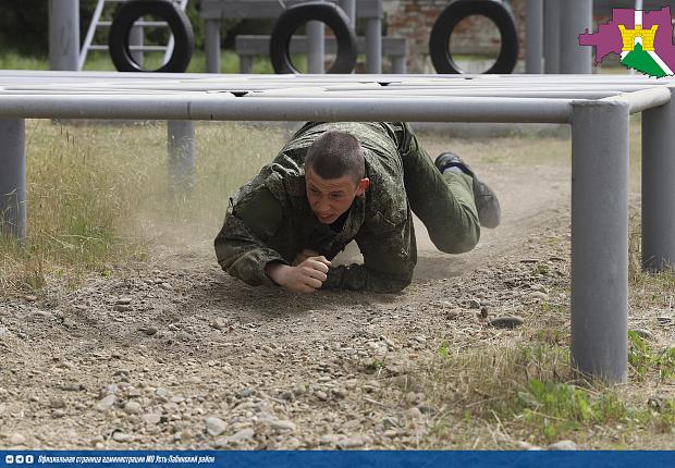 Прошел муниципальный этап военно-спортивной игры «Зарница»
