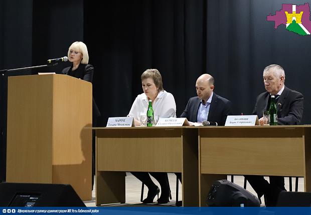 В ходе открытой сессии Совета депутатов Ладожского сельского поселения подведены итоги деятельности  администрации за 2023 год