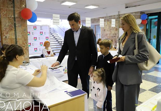 Вместе с семьей принял участие в выборах Губернатора Краснодарского края