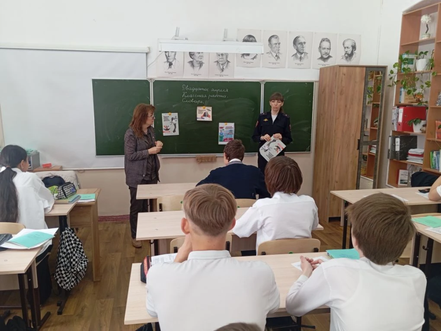 Профилактическая беседа в рамках акции «Сообщи, где торгуют смертью»