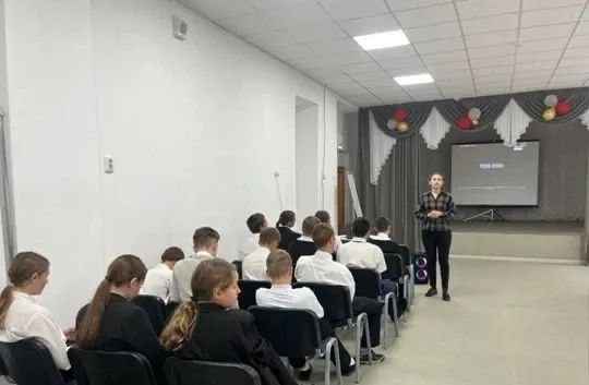 С целью профилактики распространения идеологии терроризма и вовлечение подростков в дескрутивные сообщества в общеобразовательных организациях района организован просмотр документального фильма «Игры с огнём».