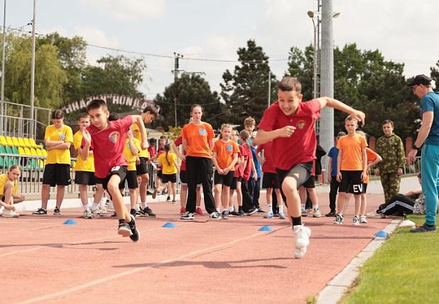 Школьники города Усть-Лабинска успешно завершили весеннюю серию испытаний комплекса ГТО