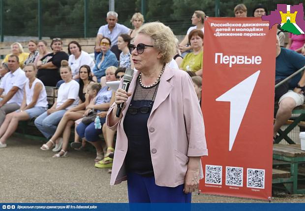 Закрытие профильных смен с рабочим визитом посетил депутат Государственной Думы РФ Алексей Езубов