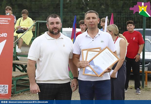 Закрытие профильных смен с рабочим визитом посетил депутат Государственной Думы РФ Алексей Езубов