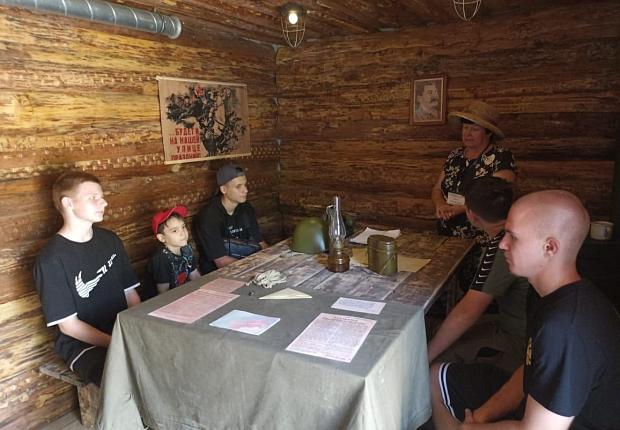 Команда «Монолит» МБОУ СОШ №25, занявшая второе место в финале Четвертой спортивно-военизированной игре «Казачий дозор»