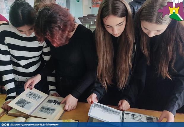 На экскурсию – в архив