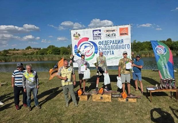 Команда юношей Усть-Лабинского района Ученики детско-юношеской спортивной школы «Кубань» на первенстве краснодарского края по ловле поплавочной удочкой заняли первое место