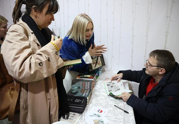 Фонд Олега Дерипаска «Вольное Дело» перезапустит книжный магазин «Чарли» в Краснодаре