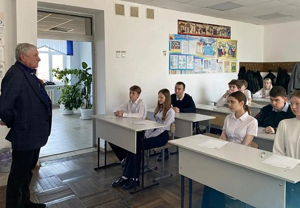 Молодежь Усть-Лабинского района написала «Избирательный диктант»