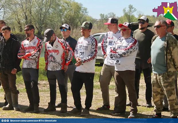 На территории рыболовно-спортивного комплекса «Копытце» прошел Чемпионат по ловле спиннингом с берега, в зачет XII Спартакиады муниципального образования Усть-Лабинский район среди команд муниципального образования в 2025-2026 году