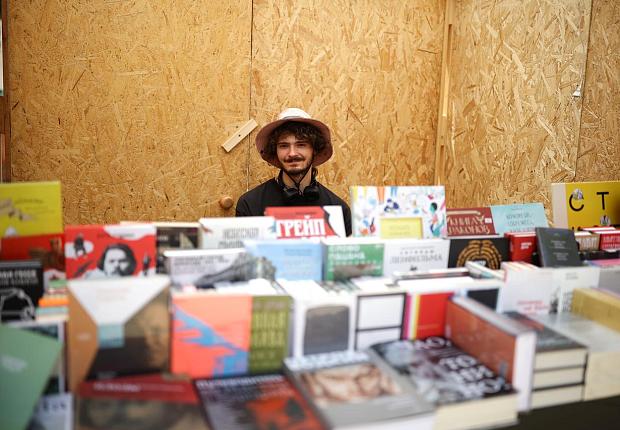 Фонд Олега Дерипаска «Вольное Дело» перезапустит книжный магазин «Чарли» в Краснодаре