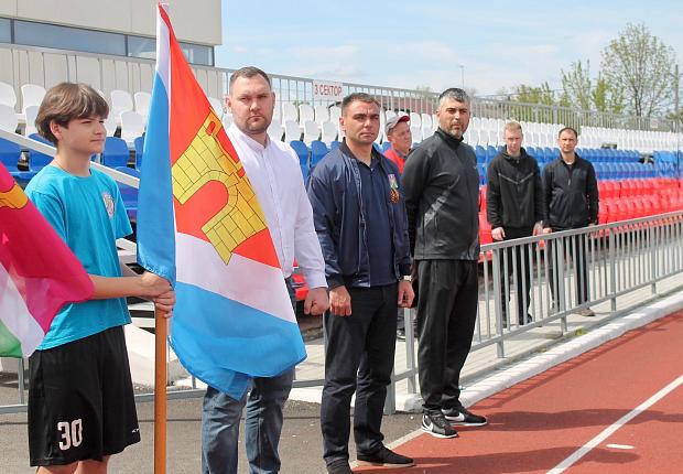 На стадионе «Кубань» прошла Всекубанская эстафета «Спортсмены Кубани - в ознаменование Победы в Великой Отечественной войне 1941-1945 годов»