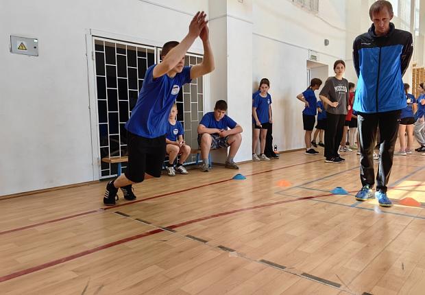 В хуторе Александровском школьники выполнили нормативы ГТО