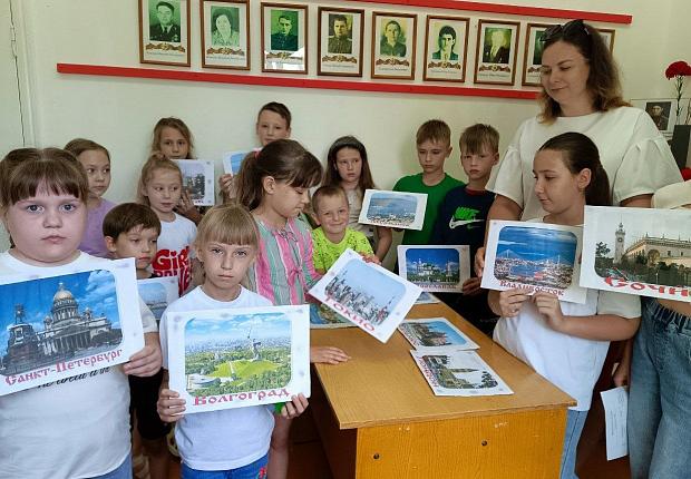 12 июня наша страна отмечает замечательный праздник - День России, день свободы, мира и добра